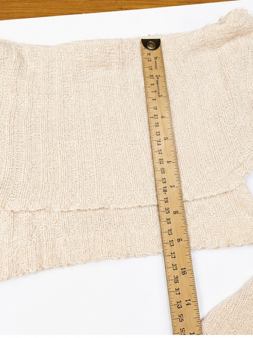Silence + Noise Claudia Off-The-Shoulder Sweater
See all Silence + Noise small - Picture 9 of 9
